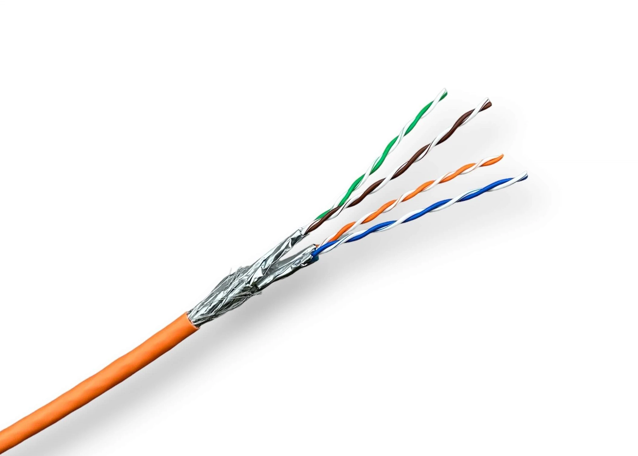 Querschnitt: Aufbau eines Netzwerkkabels mit verdrillten Paaren